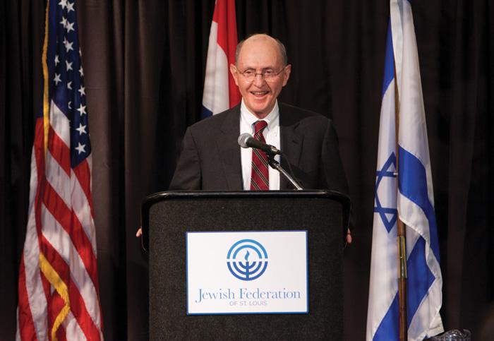 Jewish+Federation+President+Sanford+Neuman+addresses+the+audience+at+the+2010+Federation+Annual+Meeting.+