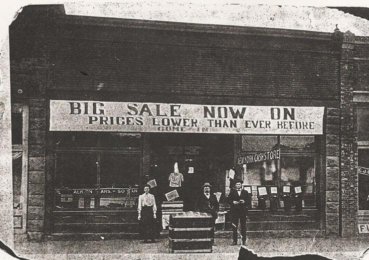 Goldie and Abraham Winnerman (left) in front of the New York
Cash Store in Cherokee Indian Territory, 1906.

