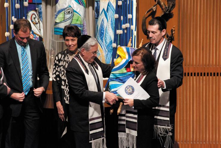 Rabbi Rosenberg installation at United Hebrew