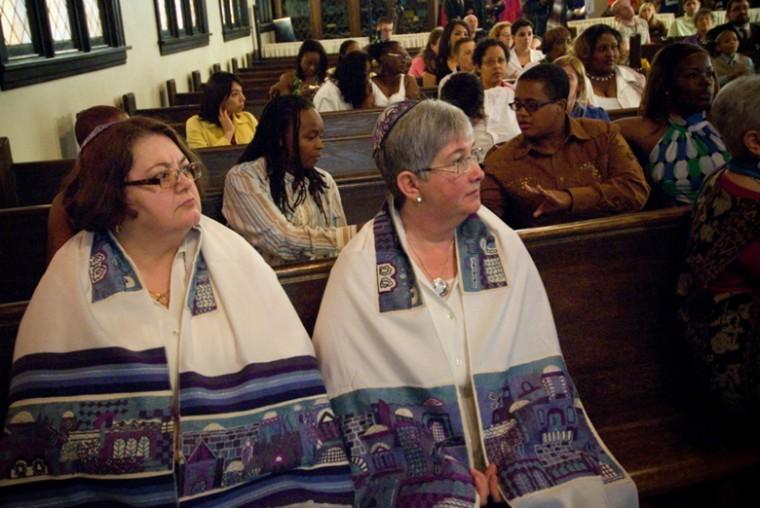 Sherie Schild and Janice Barrier wait with 16 other couples from
St. Louis to be married during a trip to Iowa in 2009. The couple's
wedding was officiated by Rabbi Susan Talve of Central Reform
Congregation. Photo: Kristi Foster
