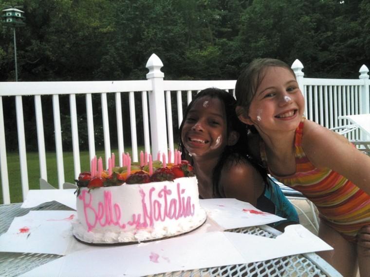 Sisters and best buds Natalia Almonte and Belle Gage celebrate
their ninth birthdays together earlier this year.
