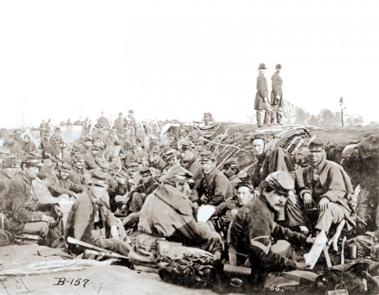 Soldiers in the trenches before battle, Petersburg, Va., 1865.
Jews were scattered throughout the Civil War. They were found on
opposing sides on issues as well as on the battlefront. Photo:
National Archives
