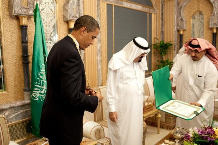 President Obama receives the King Abdul Aziz Order of Merit from
Saudi King Abdullah bin Abdul Aziz in Riyadh, Saudi Arabia, June 3,
2009.
