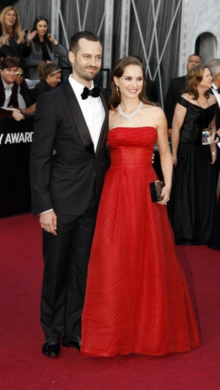 Natalie+Portman+and+Ben+Millepied%2C+seen+here+on+the+red+carpet+prior+to+the+84th+Academy+Awards%2C+revealed+their+wedding+rings%3A+But+are+they+married%3F%0A