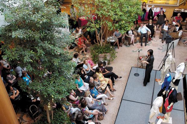 A+scene+from+the+Jewish+Light%E2%80%99s+2012+Women+in+Business+networking+event.%C2%A0This+year%2C+Build-a-Bear+Founder%C2%A0Maxine+Clark+will+speak+at+the+event%2C%C2%A0+which+takes+place%C2%A0Tuesday%2C+June+18+at+Ces+%26amp%3B+Judy%E2%80%99s%2C+10405+Clayton+Road+in+Le+Chateau+Village%2C+Frontenac.+Jewish+Light+file+photo%0A