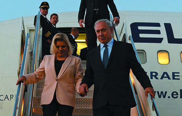 Israeli+Prime+Minister+Benjamin+Netanyahu+and+his+wife+Sara+arrive+in+New+York%2C+Sept.+29.+Photo%3A+Kobi+Gideon%2FGPO%2FFlash90%C2%A0