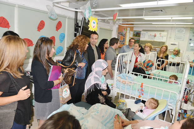 Hispanic media representatives and community leaders, led by the New York-based, American Voices in Israel – recently visited Palestinian and Israeli children being treated together in a nephrology ward at Rambam Health Care Campus in Israel.  