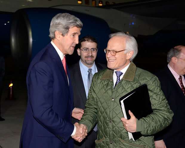 As Kerry works on peace framework, Jewish groups keep low profile