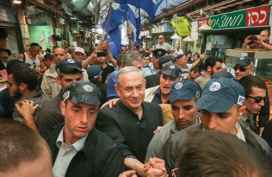 Israeli+Prime+Minister+Benjamin+Netanyahu+campaigning+at+Jerusalem%E2%80%99s+Mahane+Yehuda+market%2C+March+9%2C+2015.+%28Flash90%29