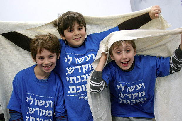 Students prepare costumes for bibliodrama of Mi Chamocha during the inaugural Carol Rubin Day of Jewish Music, Study and the Arts — a full day of using Jewish texts as inspiration for visual art, storytelling, drama and music, capped off with a Dan Nichols (above) concert and an all-school Israel Dance celebration.  