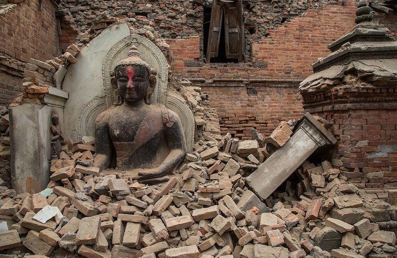In+aftermath+of+Nepal+quake%2C+Israelis+sending+help+and+looking+for+their+own