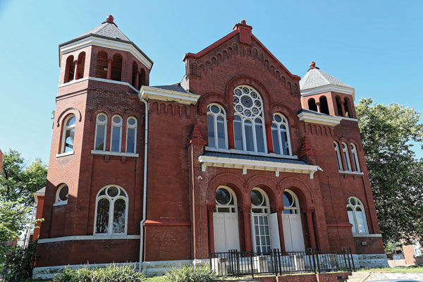 The former B’nai El synagogue, located on Flad Avenue in the Shaw neighborhood of St. Louis city