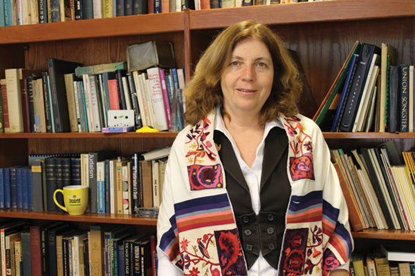 Anat Hoffman, director of the Israeli Religious Action Center and chair of Women of the Wall, served as scholar-in-residence recently at Shaare Emeth.  View video from the interview at stlljewishlight.com/multimedia. Photo: Eric Berger