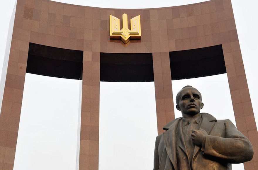 A+statue+of+Stepan+Bandera+in+Lviv%2C+Ukraine%2C+September+2014+%28Courtesy+of+Andrey+Syasko%29