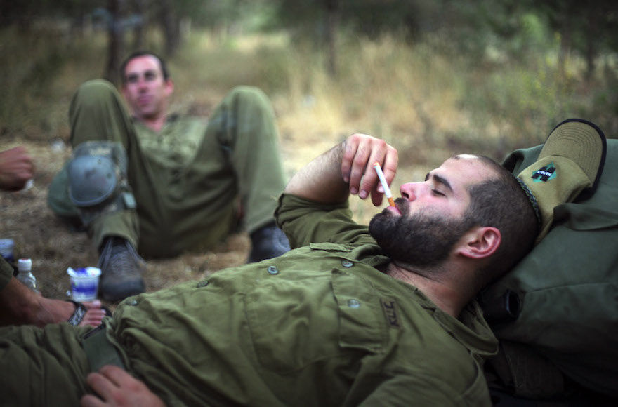 Israeli army has a smoking problem, new study finds