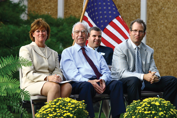 In a 2007 file photo, Michael Staenberg (right) is shown with (from left) Jewish Community Center CEO Lynn Wittels, I.E. Millstone and Rabbi Brad Horwitz at a groundbreaking event for what would become the J’s Staenberg Family Complex. Photo: Mike Sherwin