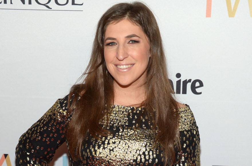After+backlash%2C+Mayim+Bialik+apologizes+for+advocating+modesty+in+response+to+Weinstein+allegations