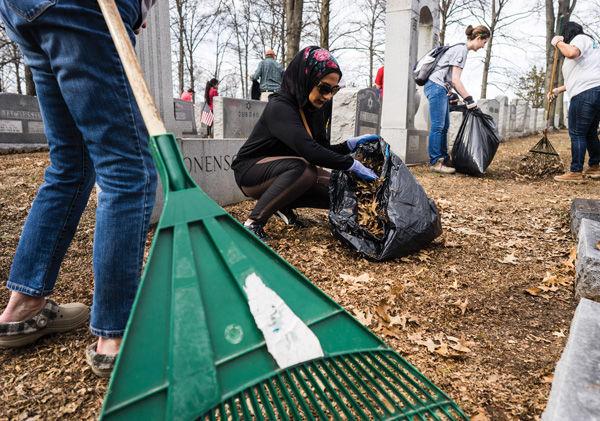 Chesed Shel Emeth Cemetery cleanup