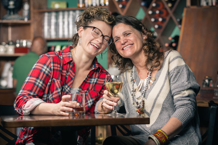 From left: Sophia Brown and Amy Loui in ‘The How and the Why,’ which plays at the New Jewish Theatre from Jan. 24 to Feb. 11. Photo by Eric Woolsey