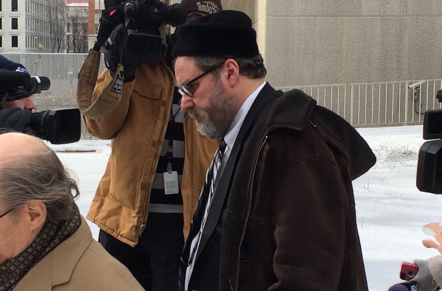 Rabbi+Barry+Freundel+exiting+a+courthouse+after+entering+his+guilty+plea%2C+Feb.+19%2C+2015.+%28Dmitriy+Shapiro%2FWashington+Jewish+Week%29