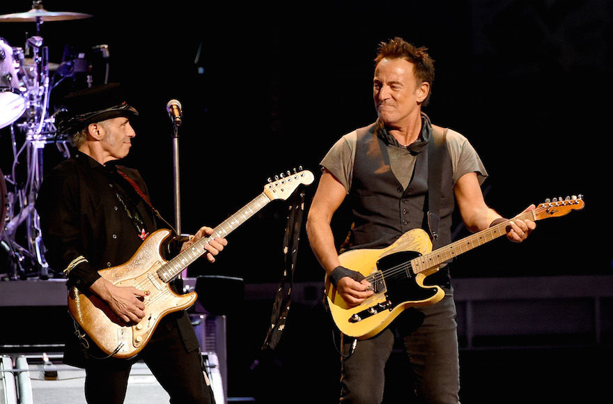 Bruce+Springsteen%E2%80%99s+guitarist+saved+by+an+old+bar+mitzvah+gift