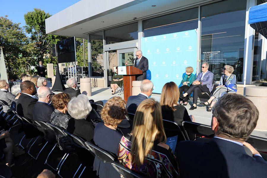 On Sept. 27, Jewish Federation of St. Louis rededicated its building after major renovations. The building is now known as the Kaplan Feldman Complex. The rededication was immediately followed by Federation's Annual Meeting. Pictured is Jewish Federation Board Chair Gerry Greiman. Photo: Bill Motchan