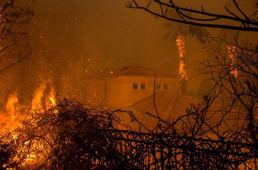 Fires racing through southern California damage Jewish institutions