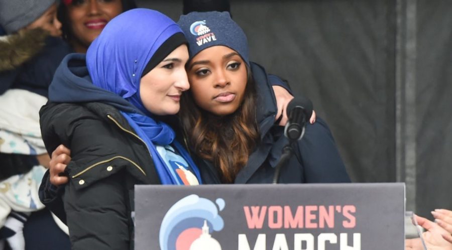 Sarsour at Women’s March touts BDS, hours after rejecting Farrakhan’s anti-Semitism