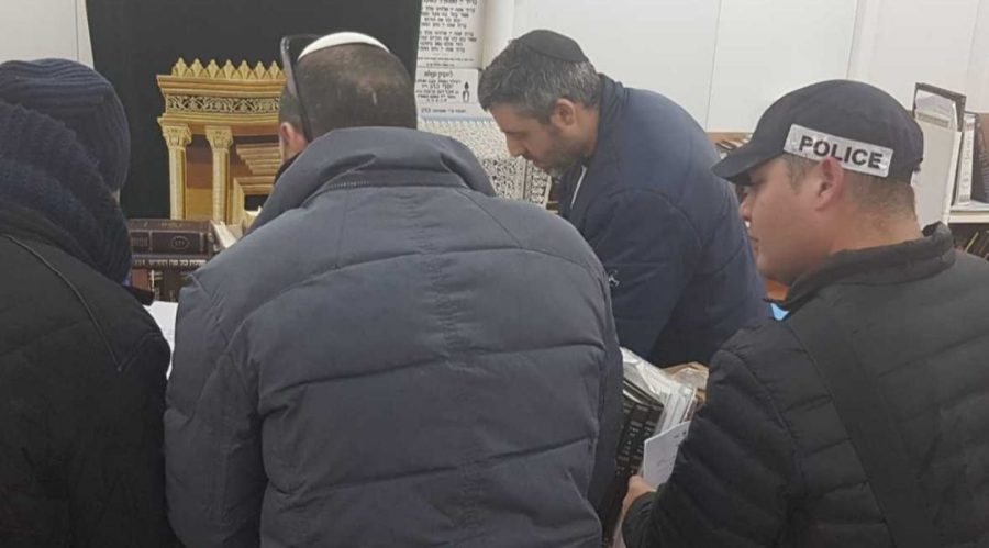 Police enter the study hall of the Pri Haaretz yeshiva high school in the West Bank settlement of Rechelim on Jan. 9, 2019. Photo: Honenu/Elishuv Har-Shalom