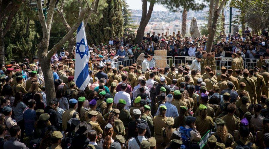Hundreds+attend+the+funeral+of+American+lone+soldier+Alex+Sasaki%2C+at+the+Mount+Herzl+Military+Cemetery+in+Jerusalem%2C+on+March+28%2C+2019.+Photo%3A+Yonatan+Sindel%2FFlash90
