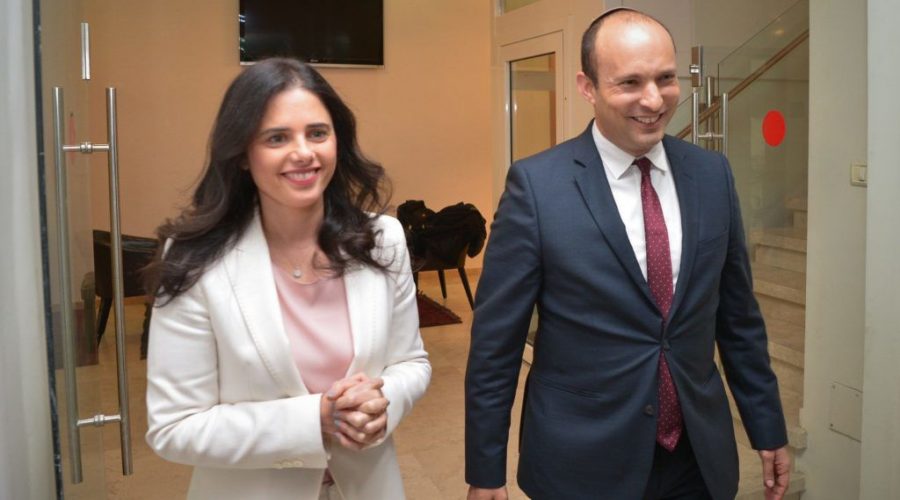 Israeli+Minister+of+Education+Naftali+Bennett+and+Justice+Minister+Ayelet+Shaked+after+their+announcement+on+Dec.+29%2C+2018+in+Tel+Aviv+that+they+will+form+a+new+Orthodox-secular+right-wing+party.+Photo%3A+Yossi+Zeliger%2FFlash90%C2%A0