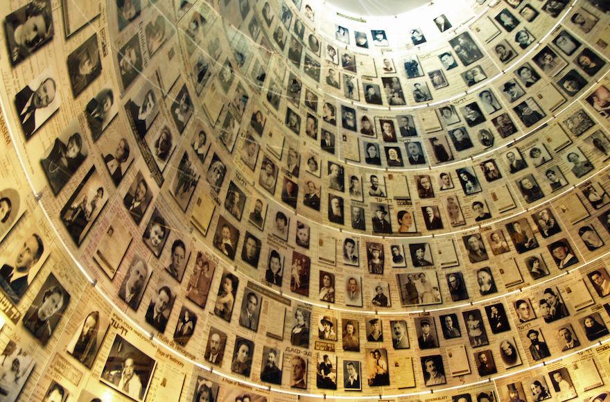 Hall+of+Names+at+the+Yad+Vashem+Holocaust+museum+in+Jerusalem.+Photo%3A+David+Shankbone%2FWikimedia+Commons%C2%A0