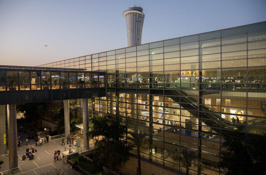 A+view+of+Terminal+1+at+Ben+Gurion+International+Airport%2C+near+Tel+Aviv%2C+Oct.+2%2C+2017.+Photo%3A+Nati+Shohat%2FFlash90