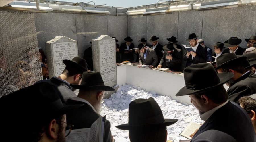 Thousands+of+Jews+and+visitors+from+around+the+world+have+visited+the+gravesite+of+the+Rebbe%2C+Menachem+Mendel+Schneerson%2C+to+commemorate+the+25th+anniversary+of+his+passing%2C+July+5%2C+2019.+Photo%3A+Mark+Abramson%2FChabad.org