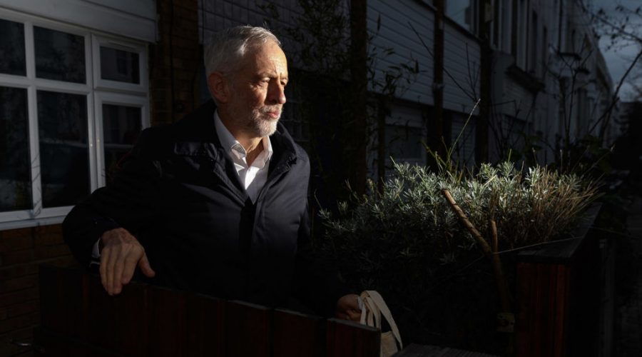 67+Labour+lawmaker+accuse+Corbyn+of+giving+the+party+a+legacy+of+anti-Semitism