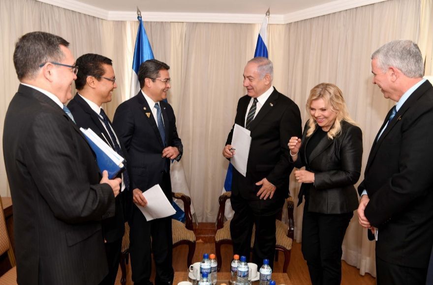 Israeli+Prime+Minister+Benjamin+Netanyahu+meets+with+Honduran+President+Juan+Orlando+Hernandez+in+Brasilia%2C+Jan.+1%2C+2019.+Photo%3A+Avi+Ohayon%2FGPO