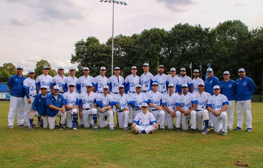 Israels+national+baseball+team+at+the+European+Championships+in+Germany.+Photo%3A+Israel+Association+of+Baseball+Facebook+page