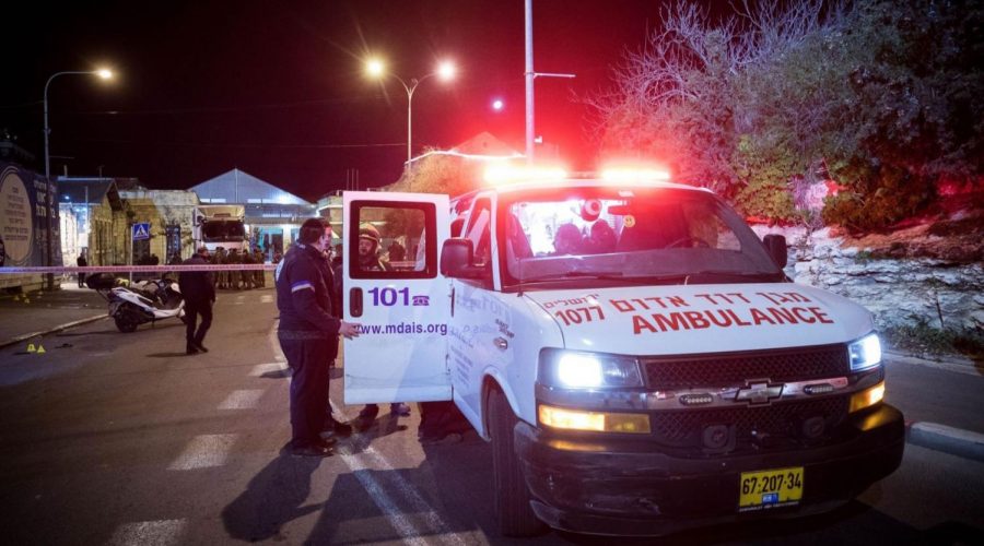 Israeli soldiers injured in 3 attacks in 12 hours