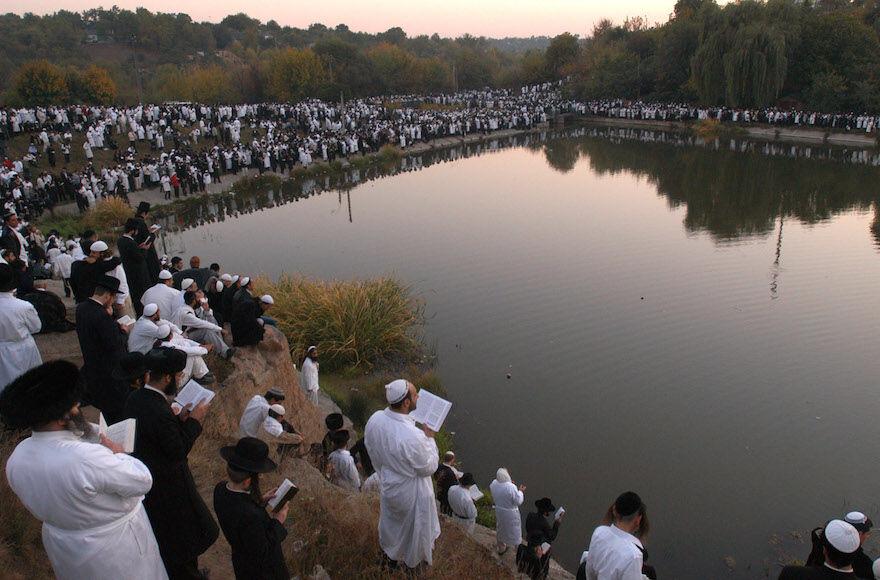 Ukraine and Israel, in joint statement, urge pilgrims to Uman to stay home this Rosh Hashanah