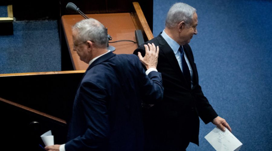 Benny+Gantz%2C+left%2C+and+Benjamin+Netanyahu+in+the+Israeli+parliament%2C+Nov.+10%2C+2019.+Photo%3A+Yonatan+Sindel%2FFlash90