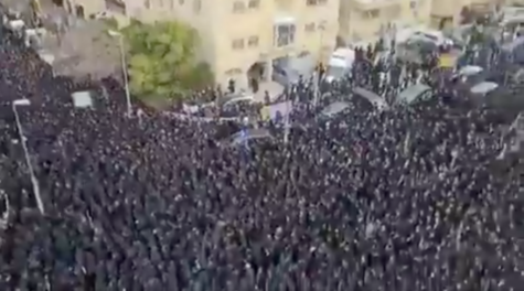 Thousands attended the funeral of Rabbi Dovid Soloveitchik, scion of a major rabbinic dynasty, in Jerusalem Sunday morning. (Screenshot from Twitter)
