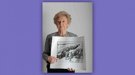 Irene Fogel Weiss points to a photo of herself upon arrival in Auschwitz in May 1944. (Lesley Weiss) 