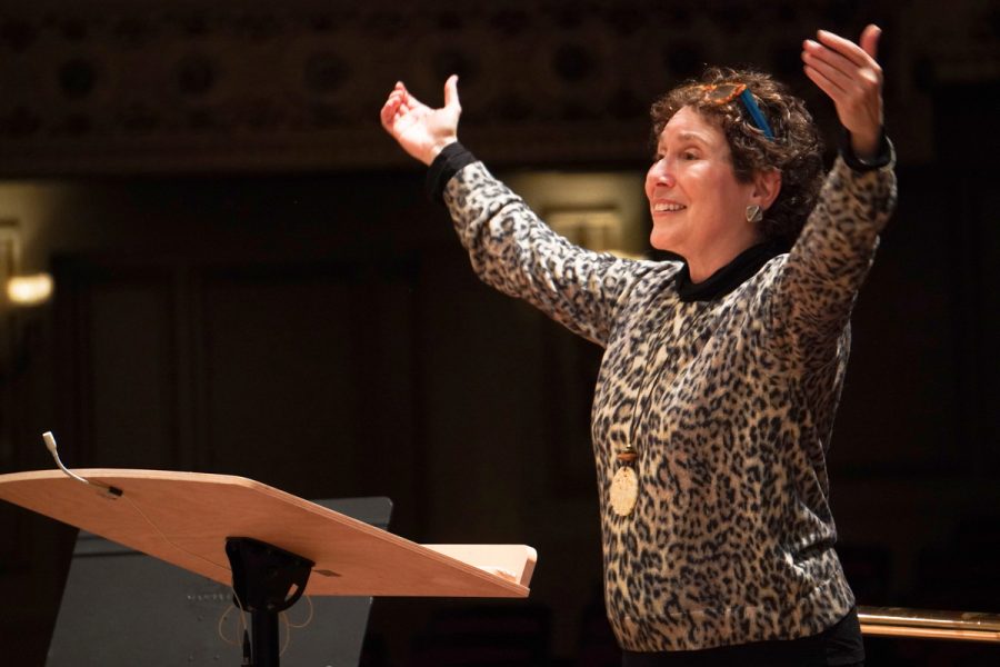 Amy Kaiser has directed the St. Louis Symphony Chorus since 1995.