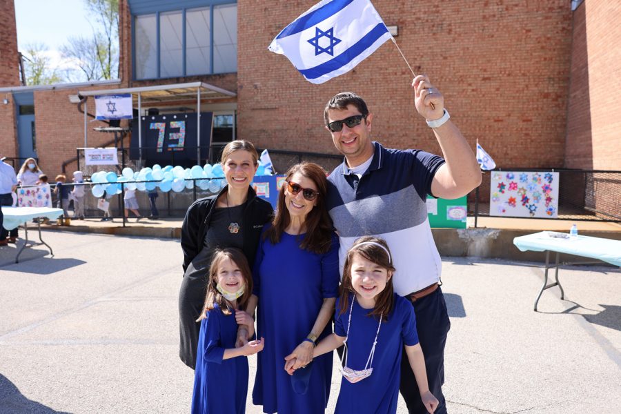 Yom Haatzmaut at Epstein Hebrew Academy Epstein Hebrew Academy celebrated the completion of a Hebrew learning  project on Yom Haatzmaut, Israel Independence Day. Pictured here are Dalia Oppenheimer with her mother Zakeie Oppenheimer and her brother Max Opppenheimer, and first-graders Yaffa Globower and Maya Oppenheimer.