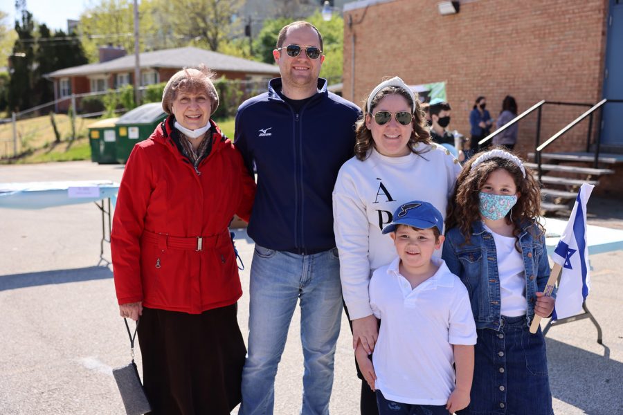 Epstein Hebrew Academy celebrated the completion of a Hebrew learning  project on Yom Haatzmaut, Israel Independence Day. Pictured here are Roberta Gornish, and Max and Sabrina Gornish, with children Jackson and Hannah Gornish.