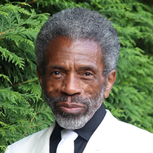 Portrait of actor André De Shields