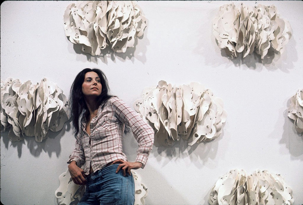 Hannah Wilke with Ponder-r-rosa 4, 1975