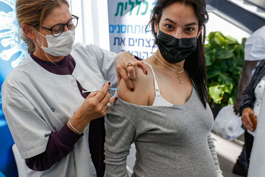 Israel+becomes+first+country+to+offer+a+3rd+COVID+vaccine+dose