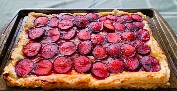 An easy plum tart for summer’s hottest days