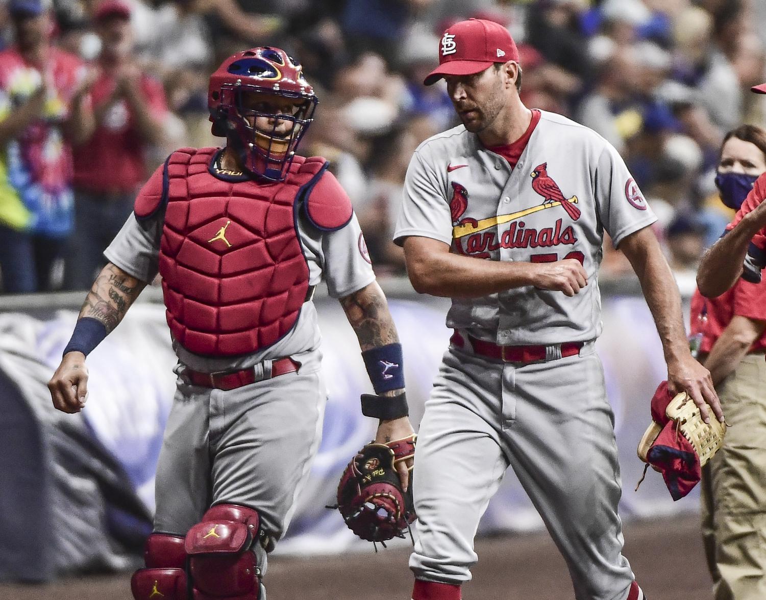 Why Yadier Molina, not Buster Posey, is the best catcher of his